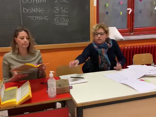 NzeqYoLxNSI