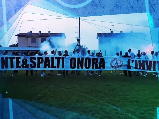 hUIxRcvU1TM
