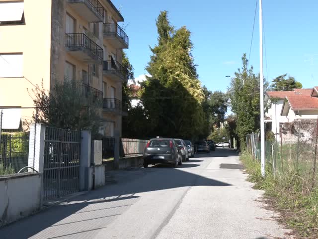 CZm5zxXA-LA